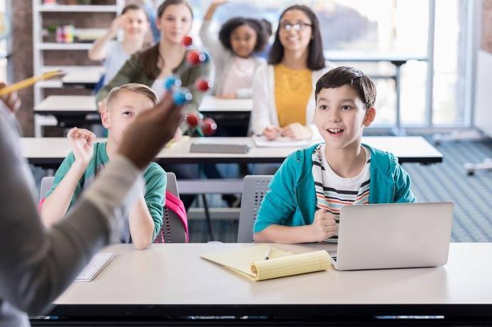 transformación educativa con fundación bias